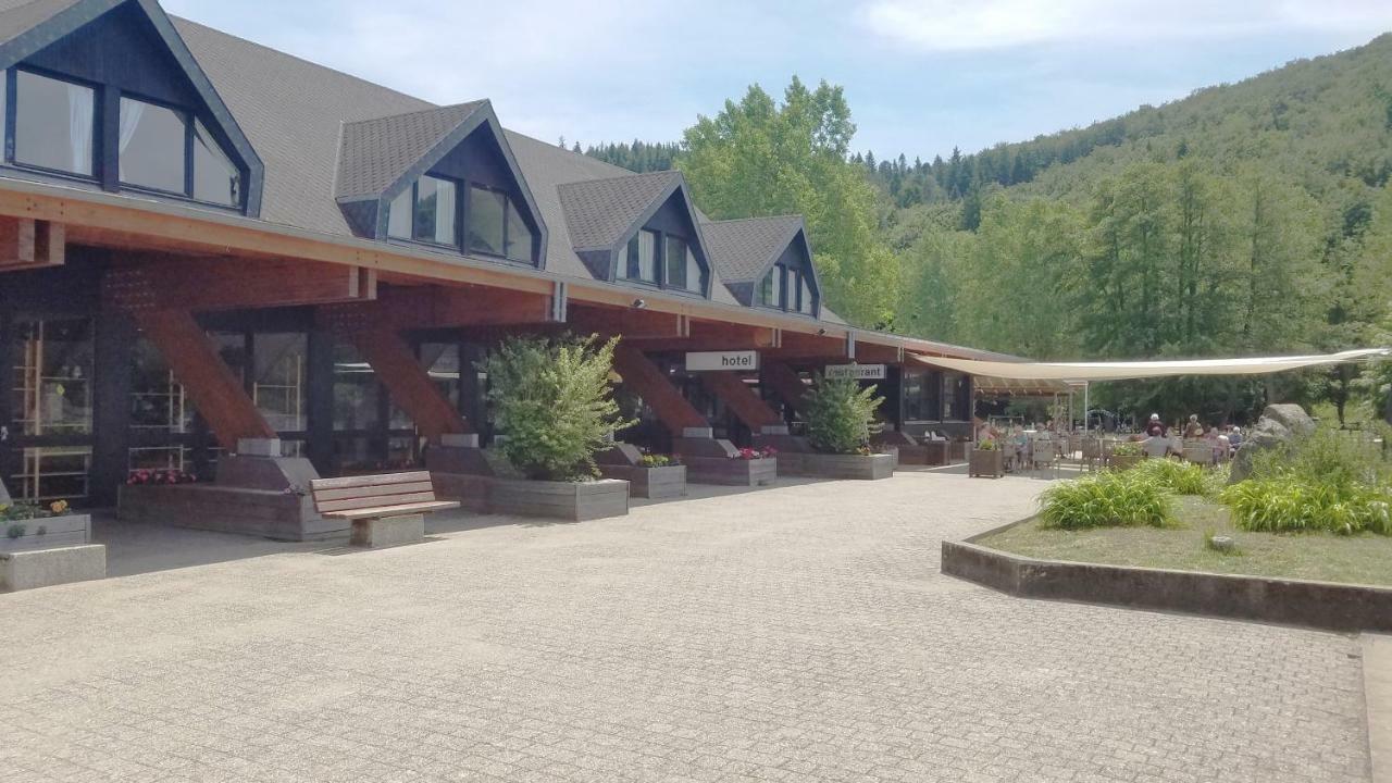 Hotel Domaine Du Lac Chambon Murol Zewnętrze zdjęcie